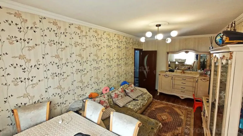 Satılır 2 otaqlı Mənzil Köhnə tikili 70 m² 8 Noyabr m. - şəkil 2