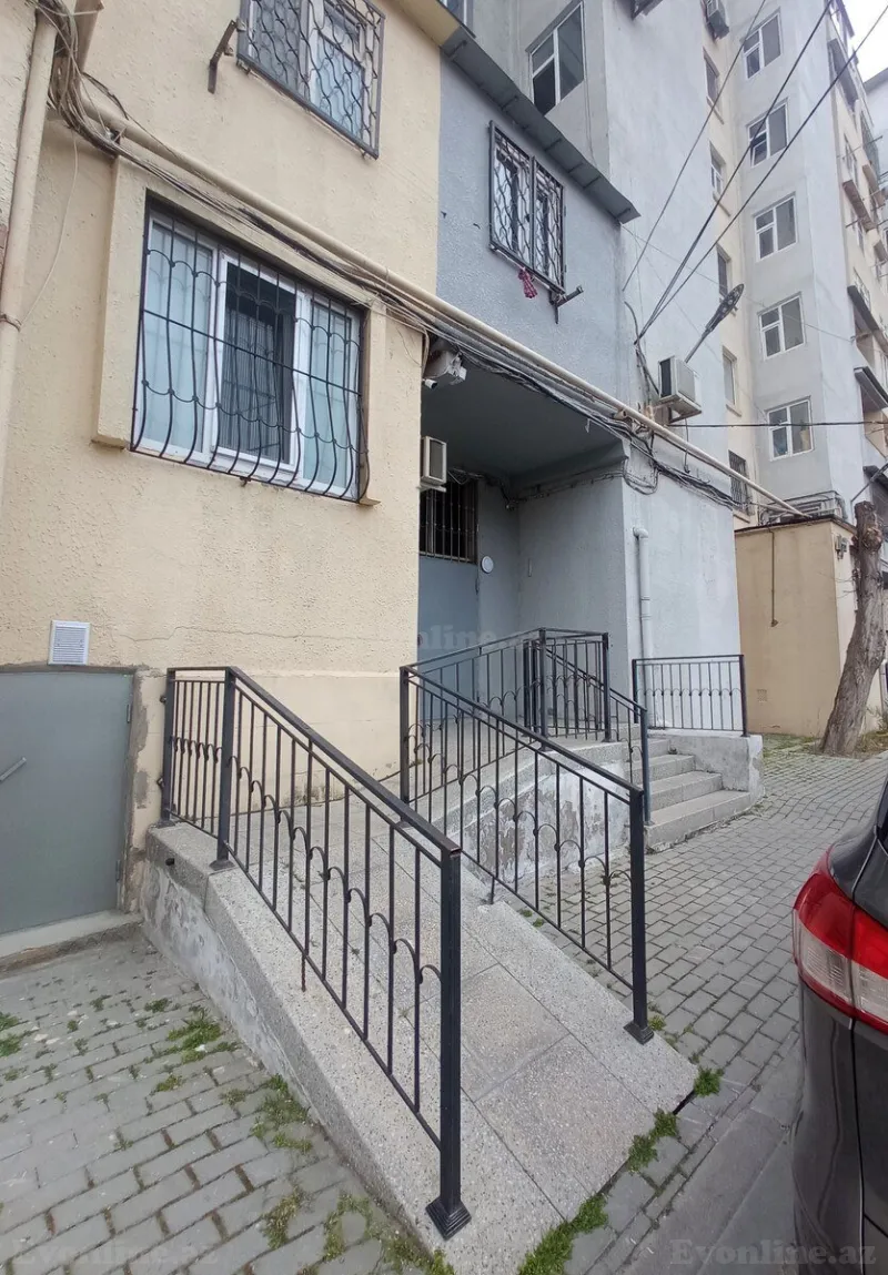 Satılır 2 otaqlı Mənzil Köhnə tikili 70 m² 8 Noyabr m. - şəkil 11