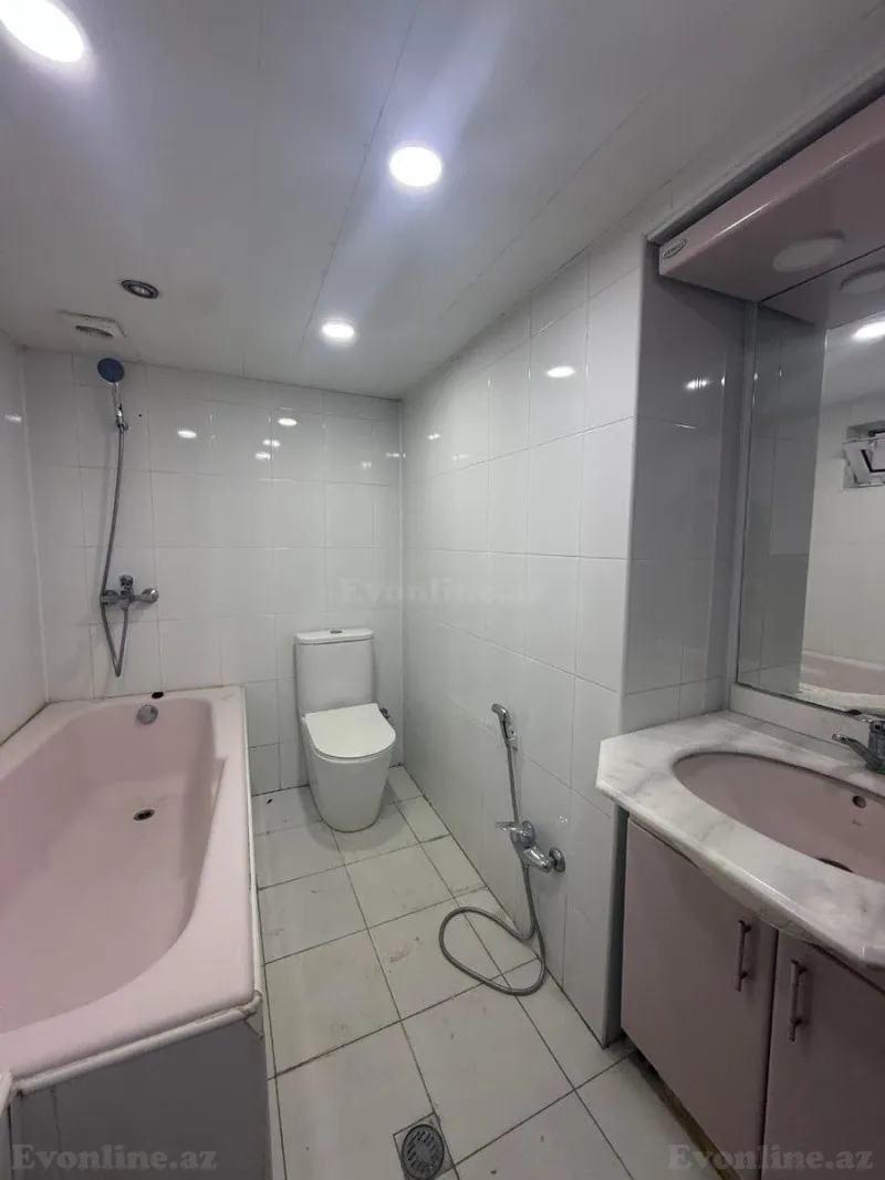 Kirayə verilir Ofis 100 m² Səbail r. - şəkil 17