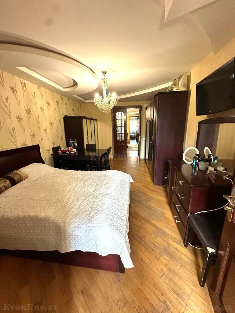 Satılır 4 otaqlı Mənzil Köhnə tikili 100 m² Nəriman Nərimanov m. - şəkil 4