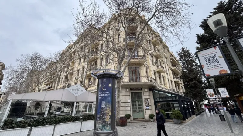 Kirayə verilir 2 otaqlı Mənzil Köhnə tikili 50 m² Sahil m.