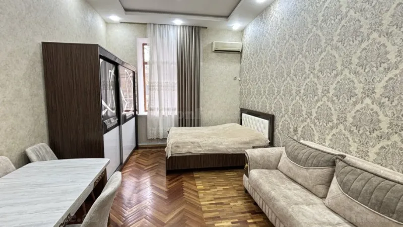 Kirayə verilir 2 otaqlı Mənzil Köhnə tikili 50 m² Sahil m. - şəkil 3