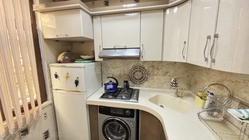 Kirayə verilir 2 otaqlı Mənzil Köhnə tikili 50 m² Sahil m. - şəkil 9