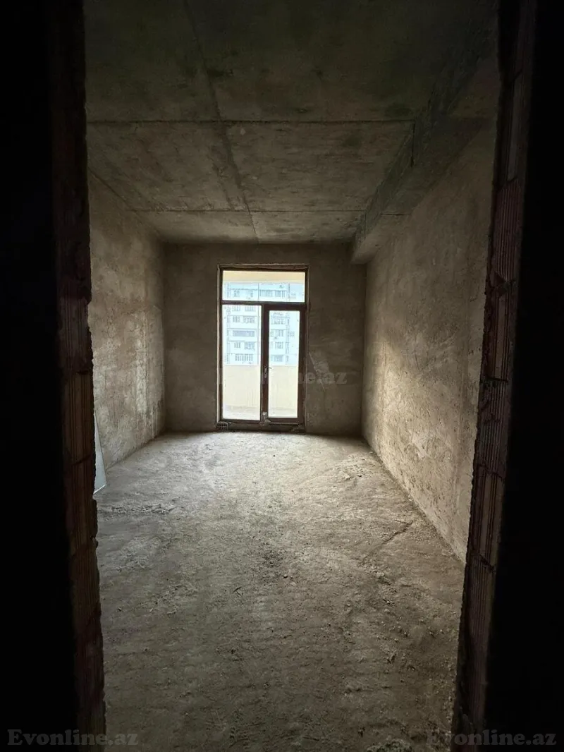 Satılır 4 otaqlı Mənzil Yeni tikili 174 m² Yasamal r. - şəkil 5