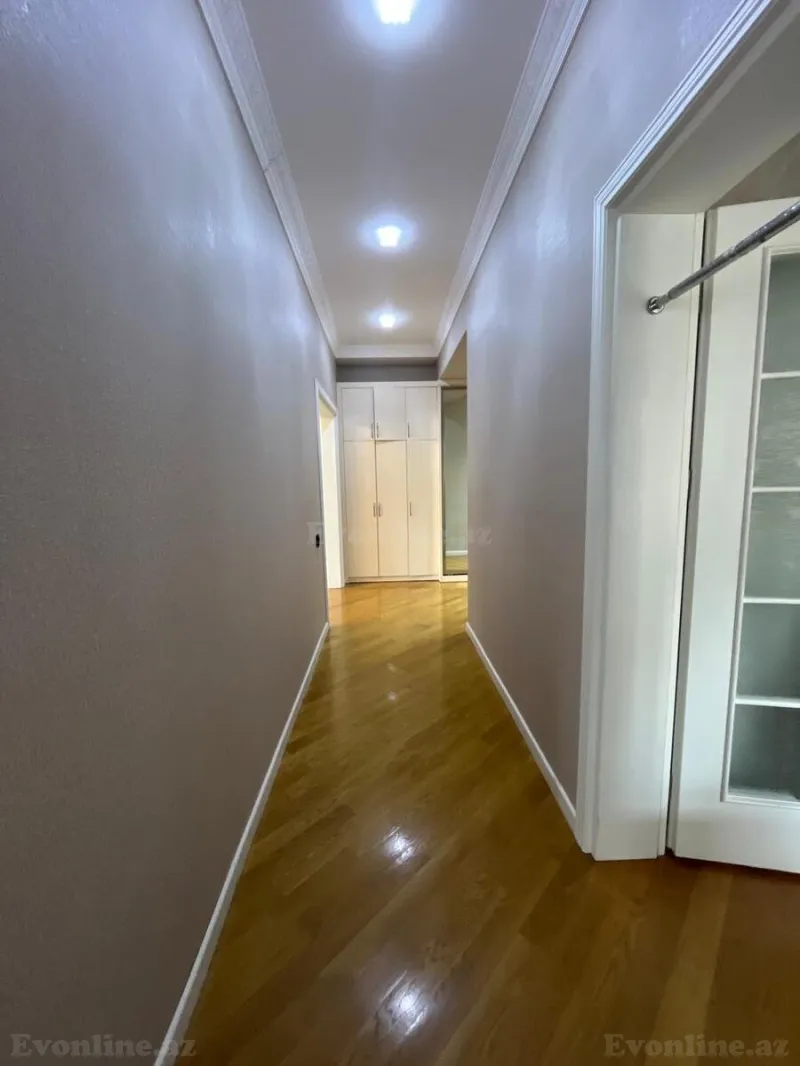 Kirayə verilir 3 otaqlı Mənzil Yeni tikili 150 m² Elmlər Akademiyası m. - şəkil 14