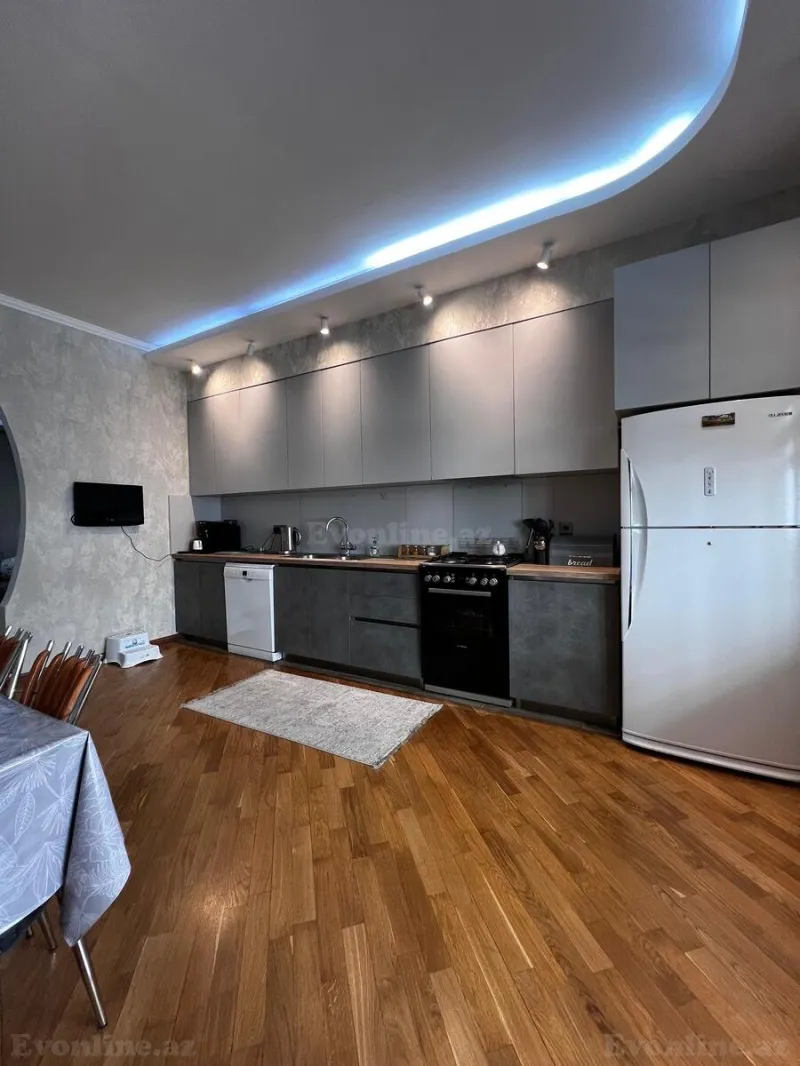 Satılır 3 otaqlı Mənzil Yeni tikili 154 m² 28 May m. - şəkil 9