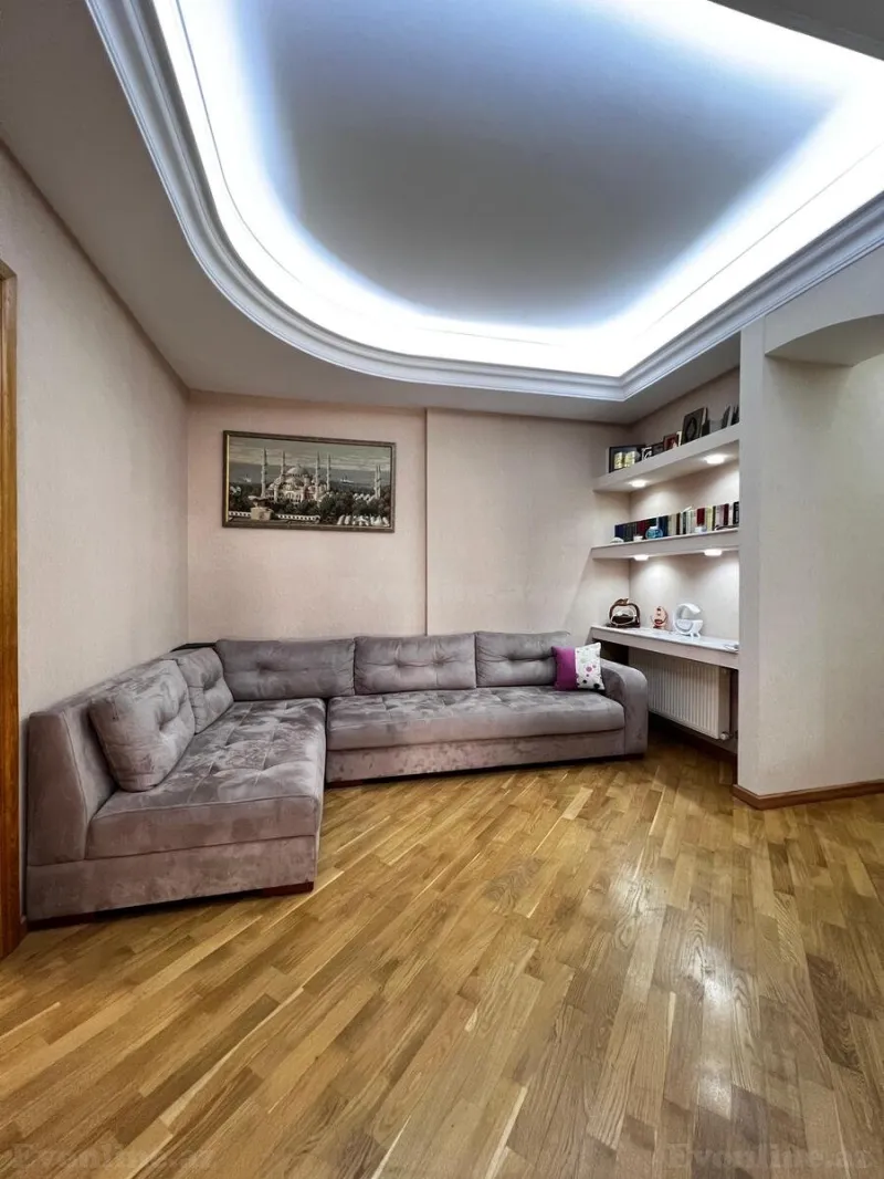 Satılır 3 otaqlı Mənzil Yeni tikili 154 m² 28 May m. - şəkil 15