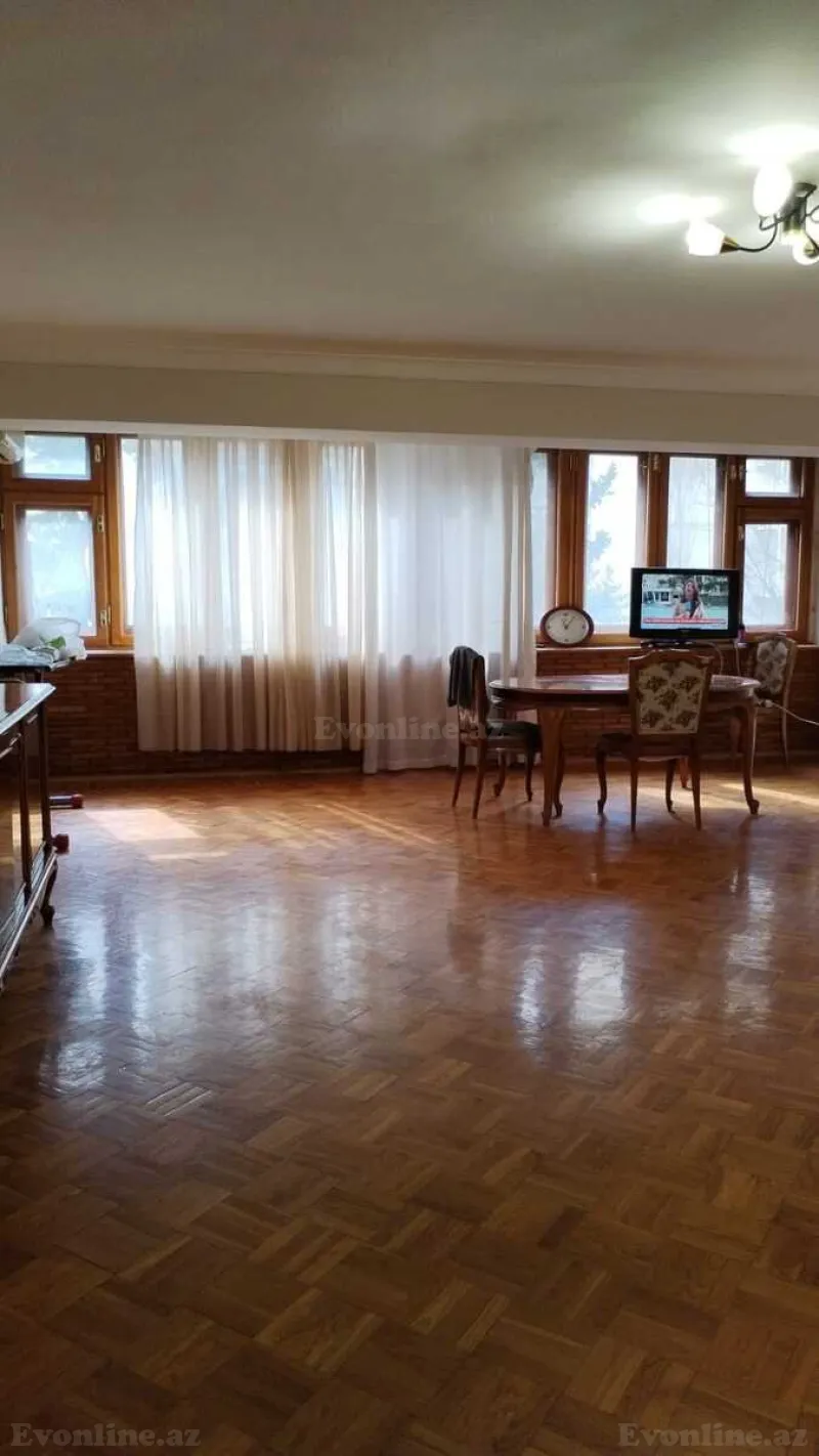 Satılır 4 otaqlı Mənzil Köhnə tikili 120 m² Nizami m. - şəkil 4