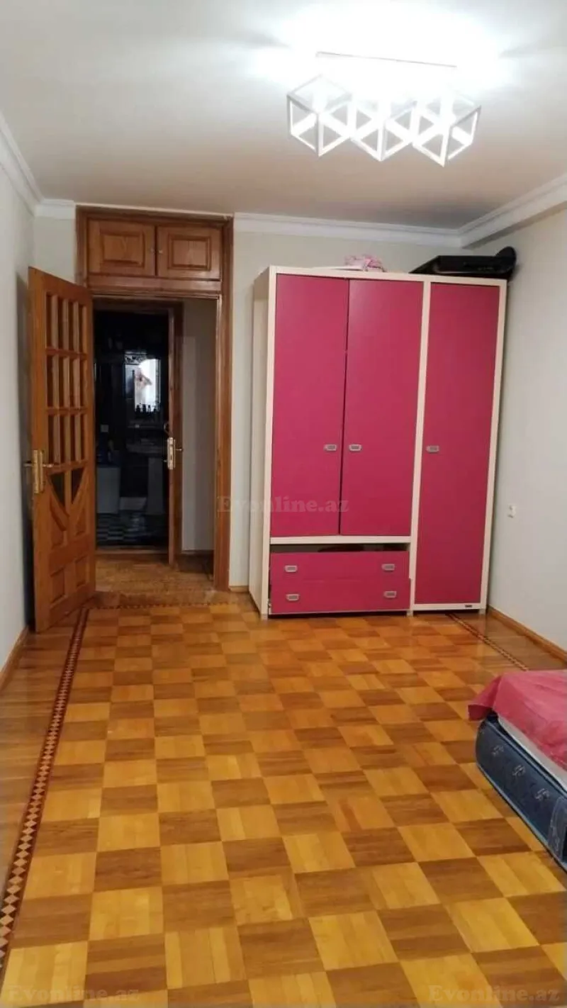 Satılır 4 otaqlı Mənzil Köhnə tikili 120 m² Nizami m. - şəkil 8