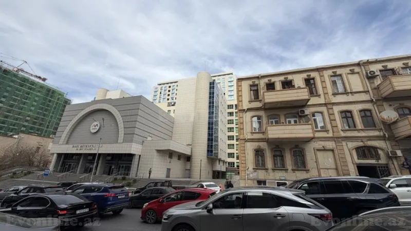 Satılır 3 otaqlı Mənzil Köhnə tikili 70 m² 28 May m. - şəkil 2