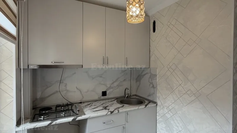 Satılır 2 otaqlı Mənzil Köhnə tikili 60 m² Xalqlar Dostluğu m.