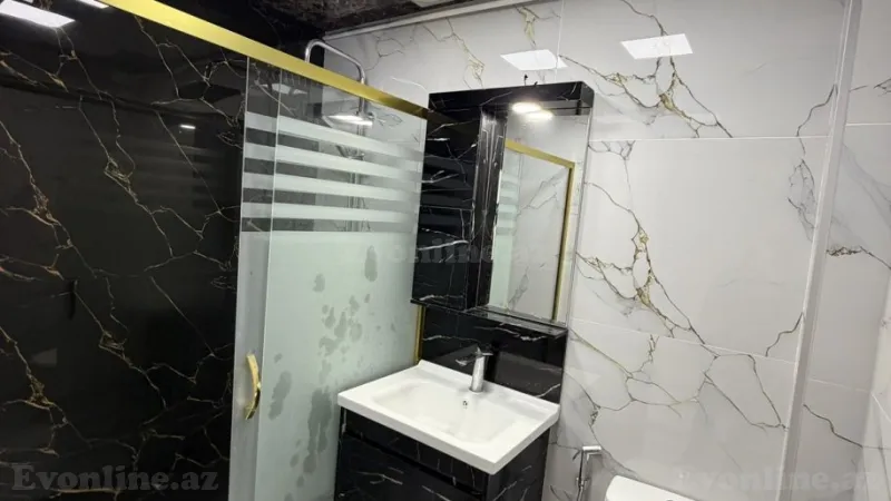 Satılır 2 otaqlı Mənzil Köhnə tikili 60 m² Xalqlar Dostluğu m. - şəkil 3