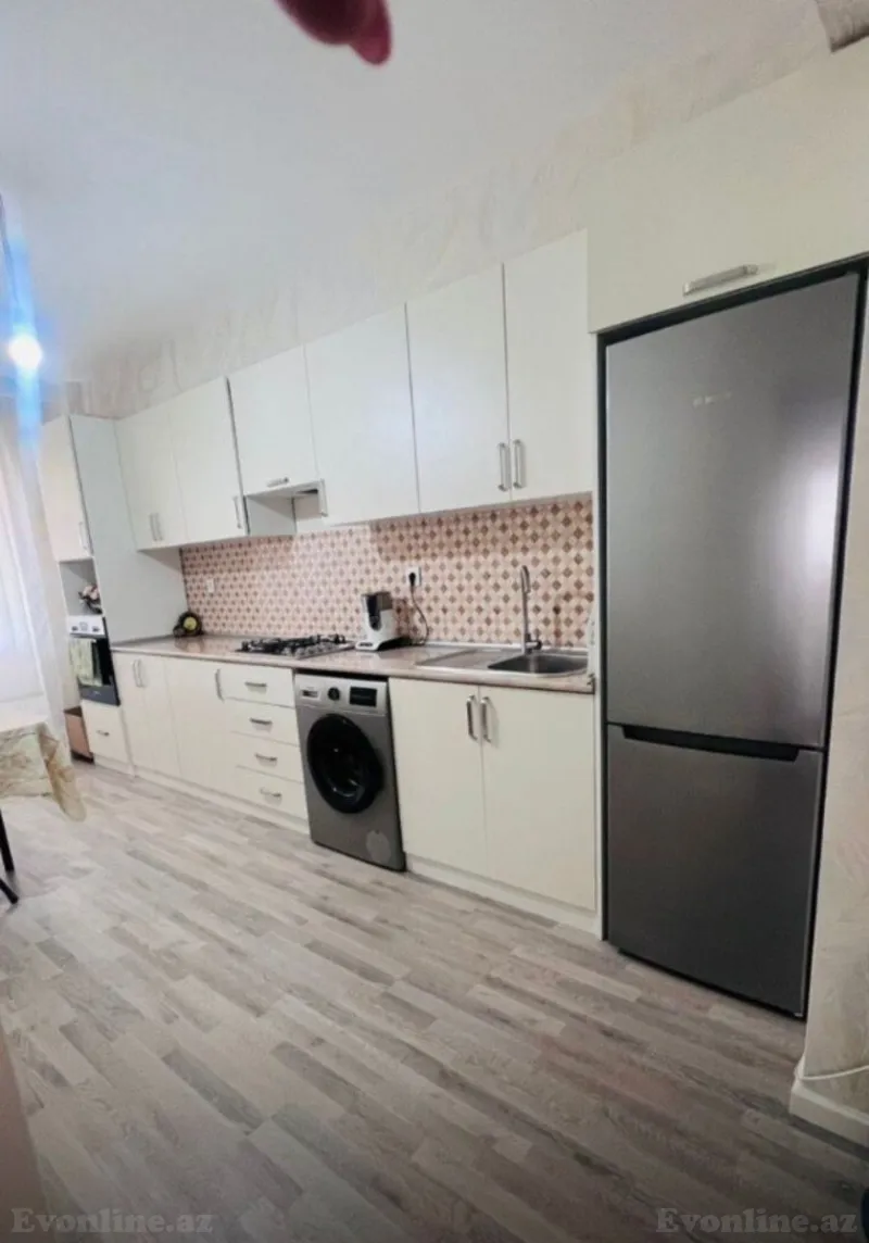 Kirayə verilir 3 otaqlı Mənzil Yeni tikili 120 m² 8-ci kilometr
