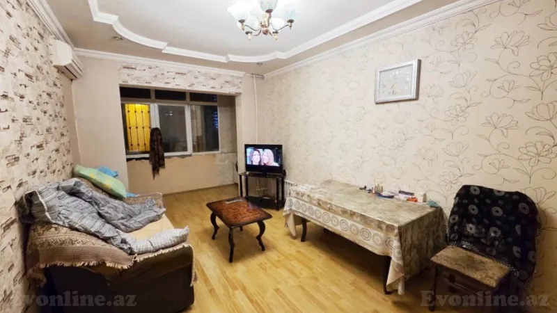 Satılır 2 otaqlı Mənzil Köhnə tikili 60 m² 8-ci mikrorayon - şəkil 2