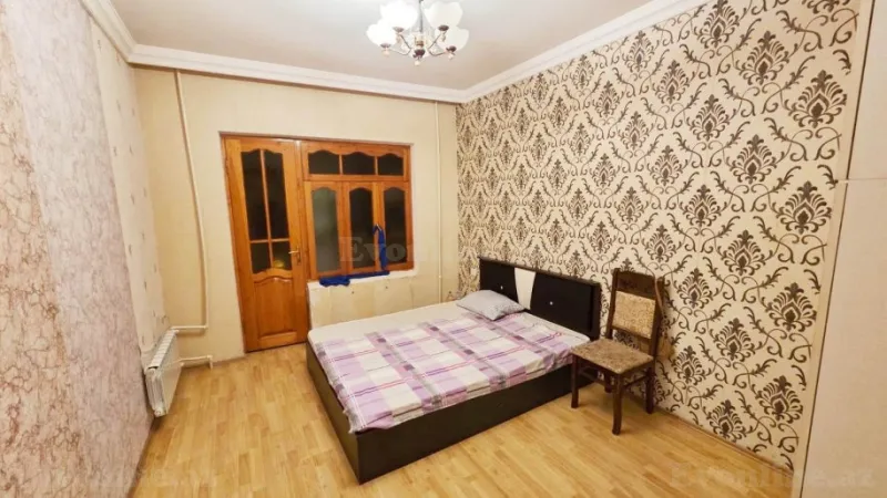 Satılır 2 otaqlı Mənzil Köhnə tikili 60 m² 8-ci mikrorayon - şəkil 5