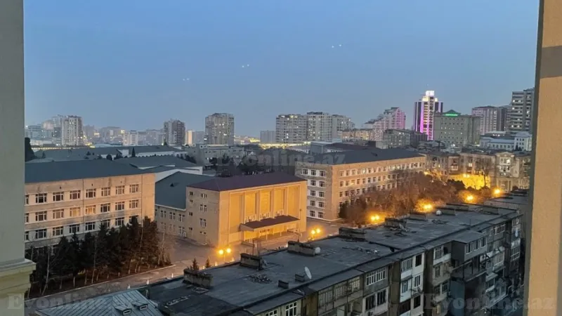 Kirayə verilir 3 otaqlı Mənzil Yeni tikili 152 m² Yasamal - şəkil 14