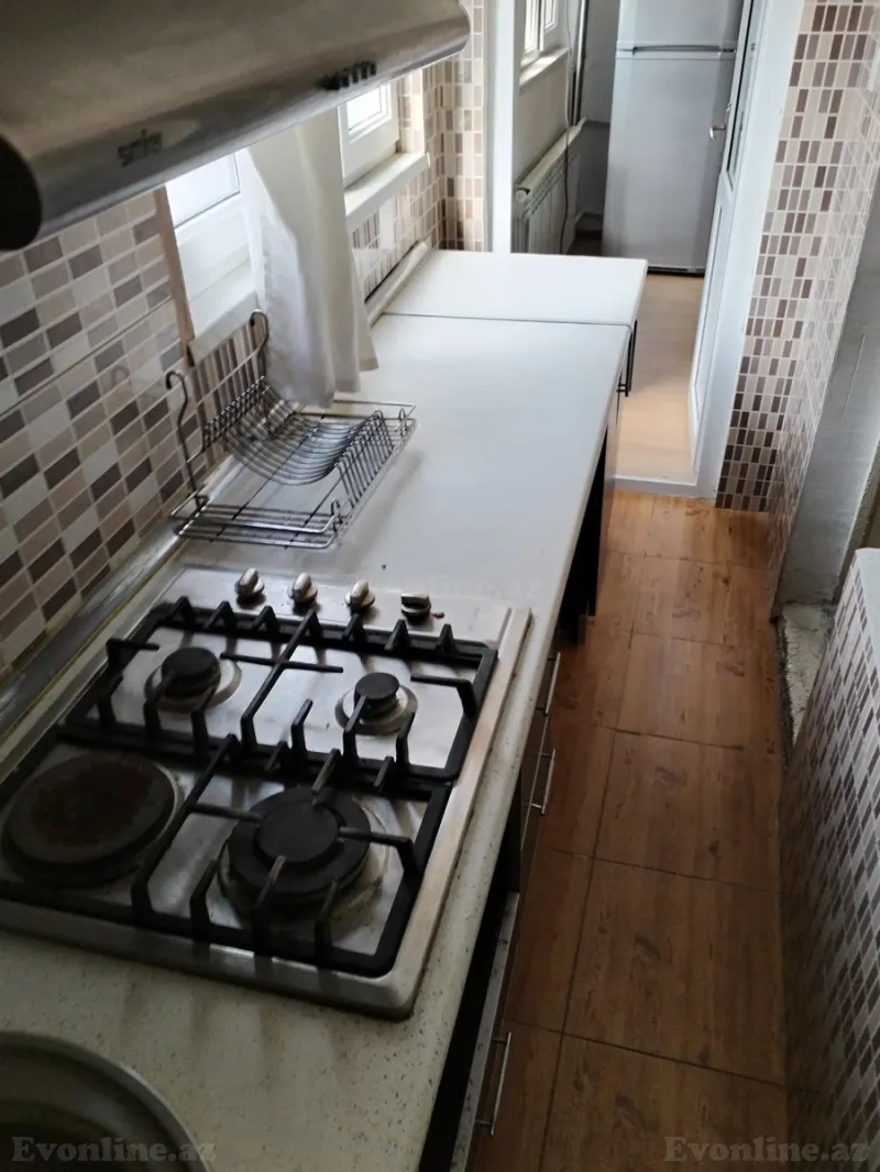 Satılır 2 otaqlı Mənzil Köhnə tikili 50 m² 9-cu mikrorayon - şəkil 3