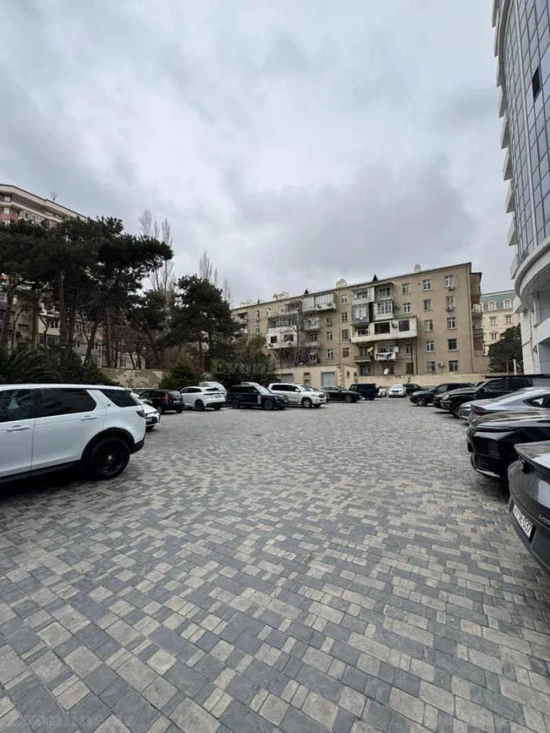 Satılır 4 otaqlı Mənzil Yeni tikili 224 m² Nizami m. - şəkil 18