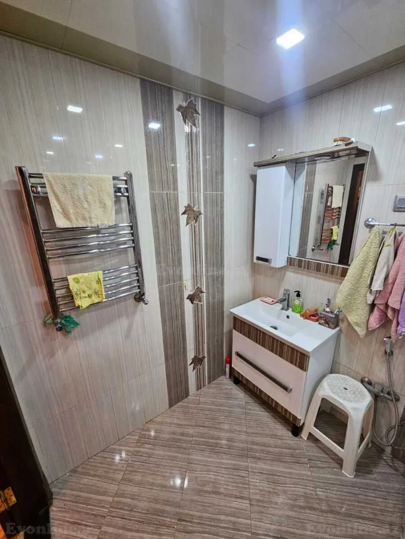 Satılır 2 otaqlı Mənzil Yeni tikili 106 m² Neftçilər m. - şəkil 15