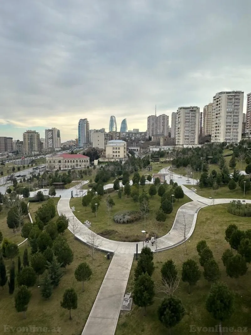 Satılır 3 otaqlı Mənzil Yeni tikili 83 m² Nizami m.