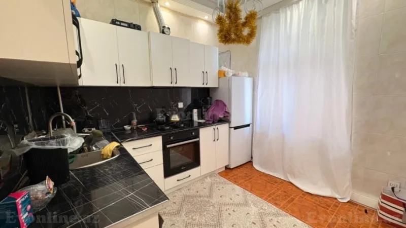 Satılır 3 otaqlı Mənzil Köhnə tikili 91 m² Nərimanov r. - şəkil 7