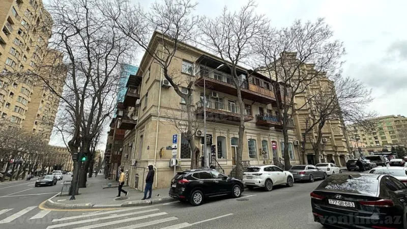 Satılır 2 otaqlı Mənzil Köhnə tikili 46.5 m² Yasamal - şəkil 2