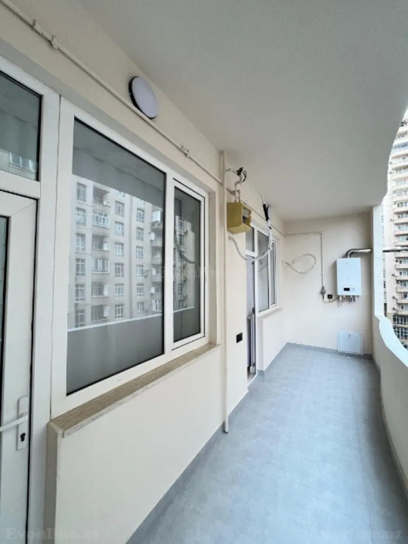 Satılır 3 otaqlı Mənzil Yeni tikili 82 m² 8 Noyabr m. - şəkil 9