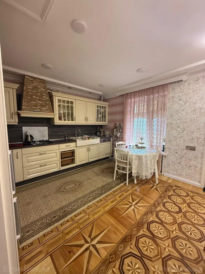 Kirayə verilir 3 otaqlı Mənzil Köhnə tikili 85 m² Nərimanov r. - şəkil 9