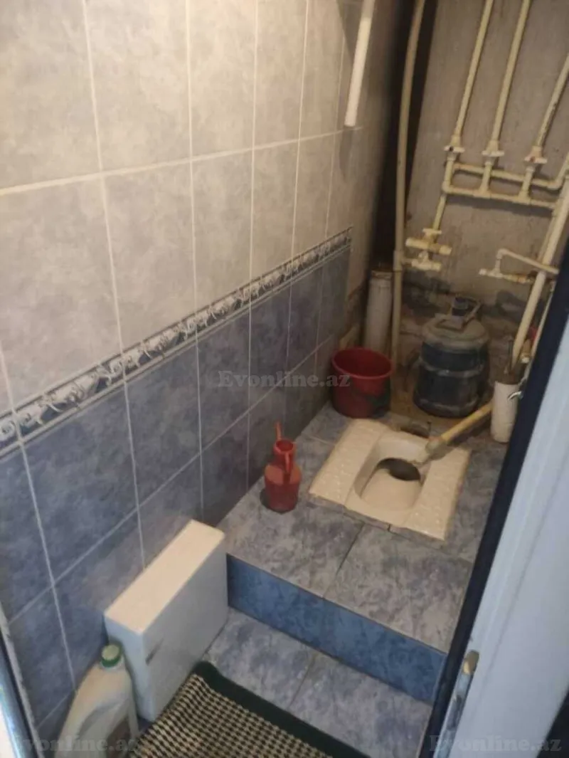 Satılır 5 otaqlı Mənzil Köhnə tikili 100 m² Qara Qarayev m. - şəkil 4