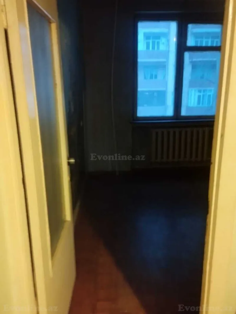 Satılır 5 otaqlı Mənzil Köhnə tikili 120 m² 9-cu mikrorayon - şəkil 2