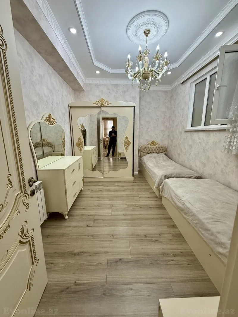 Satılır 4 otaqlı Mənzil Yeni tikili 150 m² Memar Əcəmi m. - şəkil 15