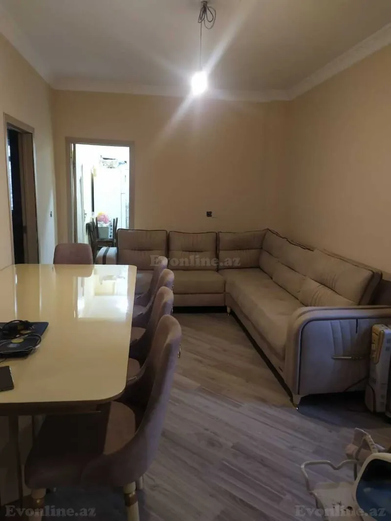 Satılır 3 otaqlı Mənzil Köhnə tikili 72 m² 7-ci mikrorayon