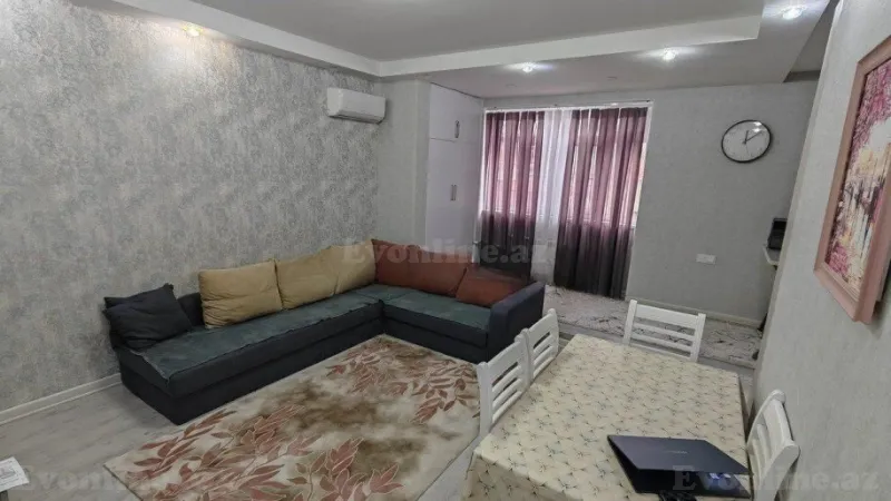 Satılır 3 otaqlı Mənzil Köhnə tikili 75 m² Qaraçuxur
