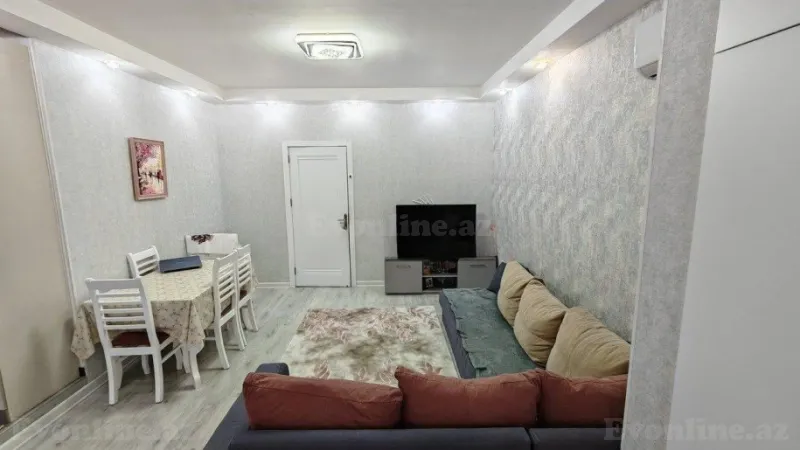 Satılır 3 otaqlı Mənzil Köhnə tikili 75 m² Qaraçuxur - şəkil 2