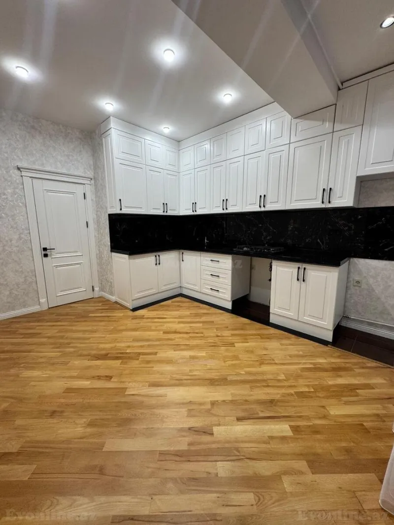 Satılır 4 otaqlı Mənzil Yeni tikili 155 m² 8-ci mikrorayon - şəkil 8