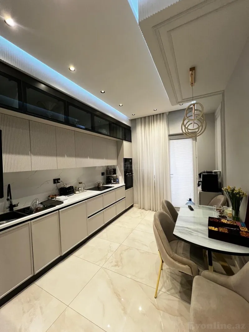 Satılır 4 otaqlı Mənzil Yeni tikili 145 m² Xətai r. - şəkil 8