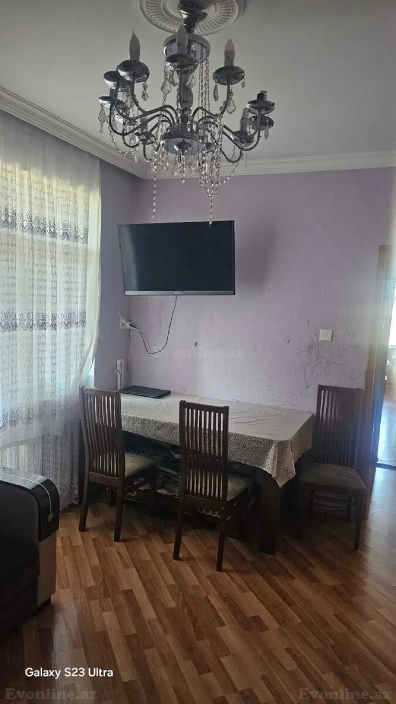 Satılır 2 otaqlı Mənzil Köhnə tikili 65 m² Əhmədli m.