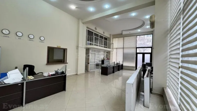 Kirayə verilir Ofis 330 m² 28 May m.