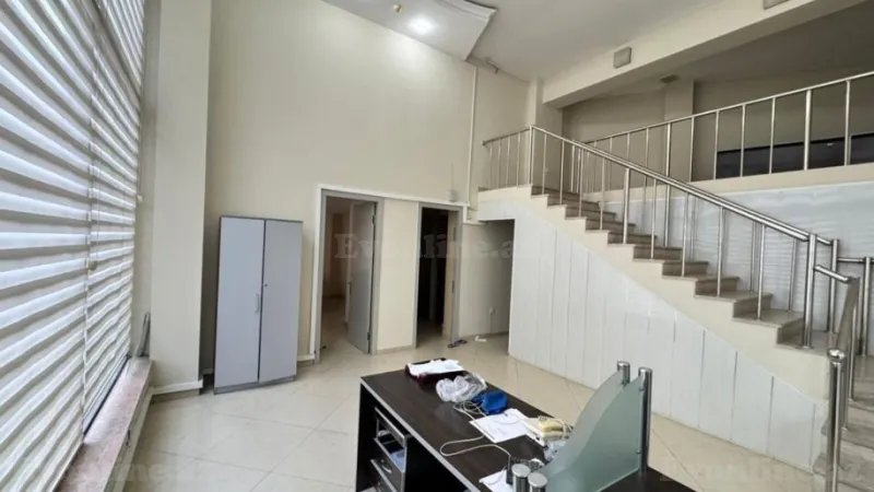 Kirayə verilir Ofis 330 m² 28 May m. - şəkil 4