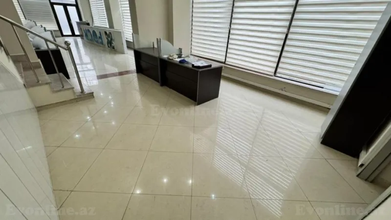 Kirayə verilir Ofis 330 m² 28 May m. - şəkil 15