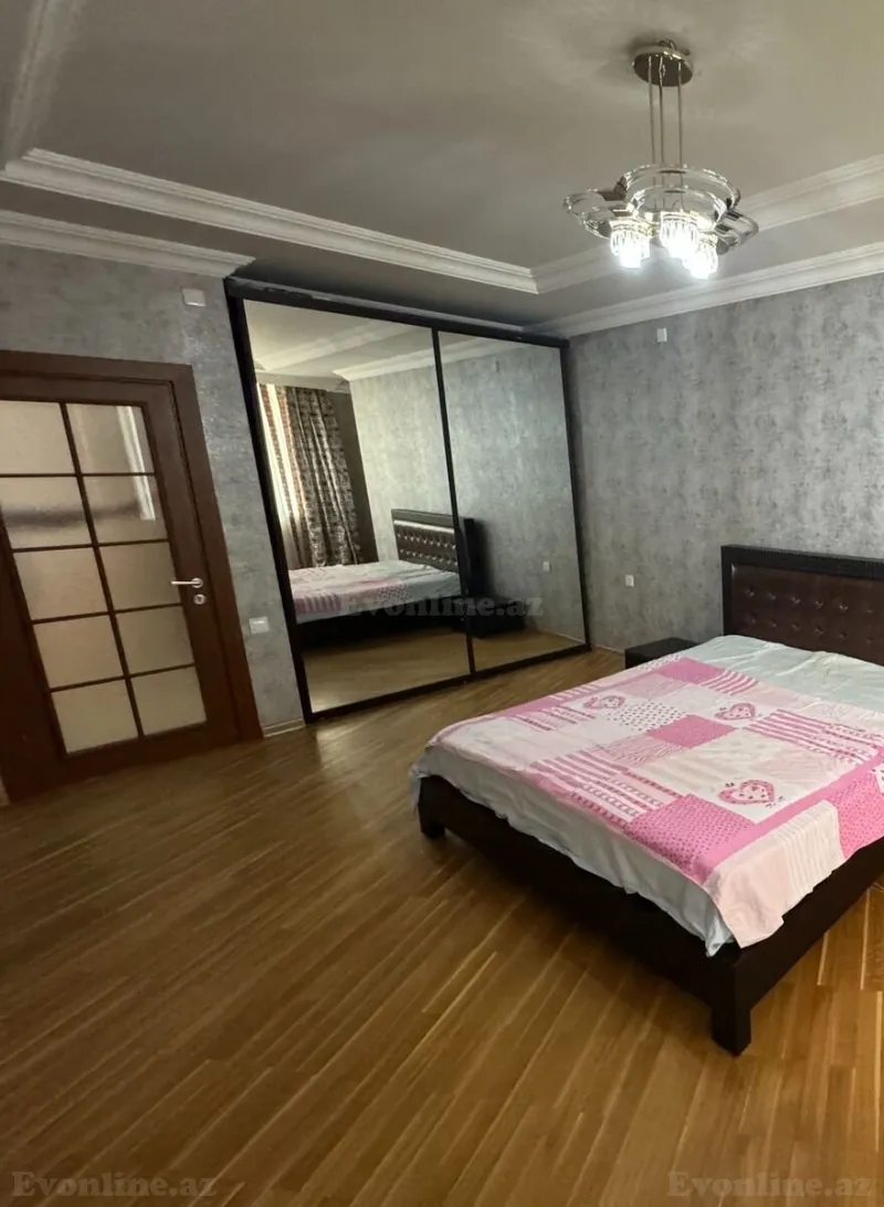 Kirayə verilir 3 otaqlı Mənzil Yeni tikili 170 m² İnşaatçılar m. - şəkil 6