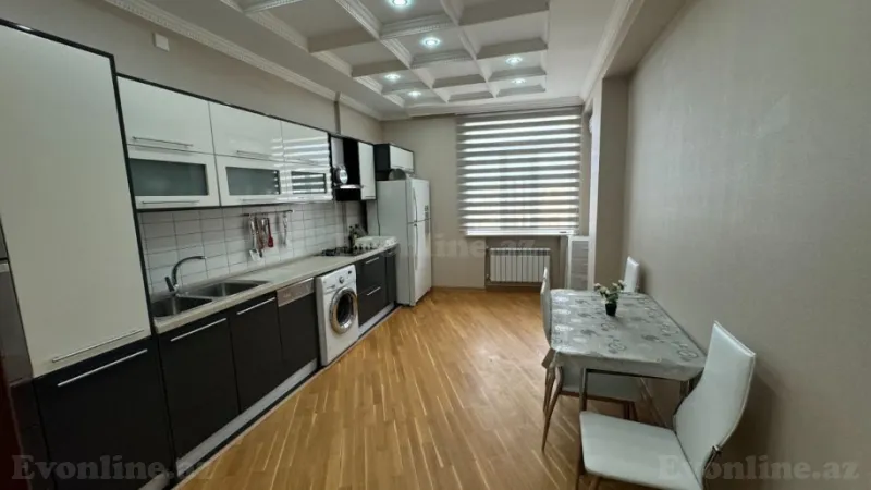 Kirayə verilir 3 otaqlı Mənzil Yeni tikili 170 m² İnşaatçılar m. - şəkil 10