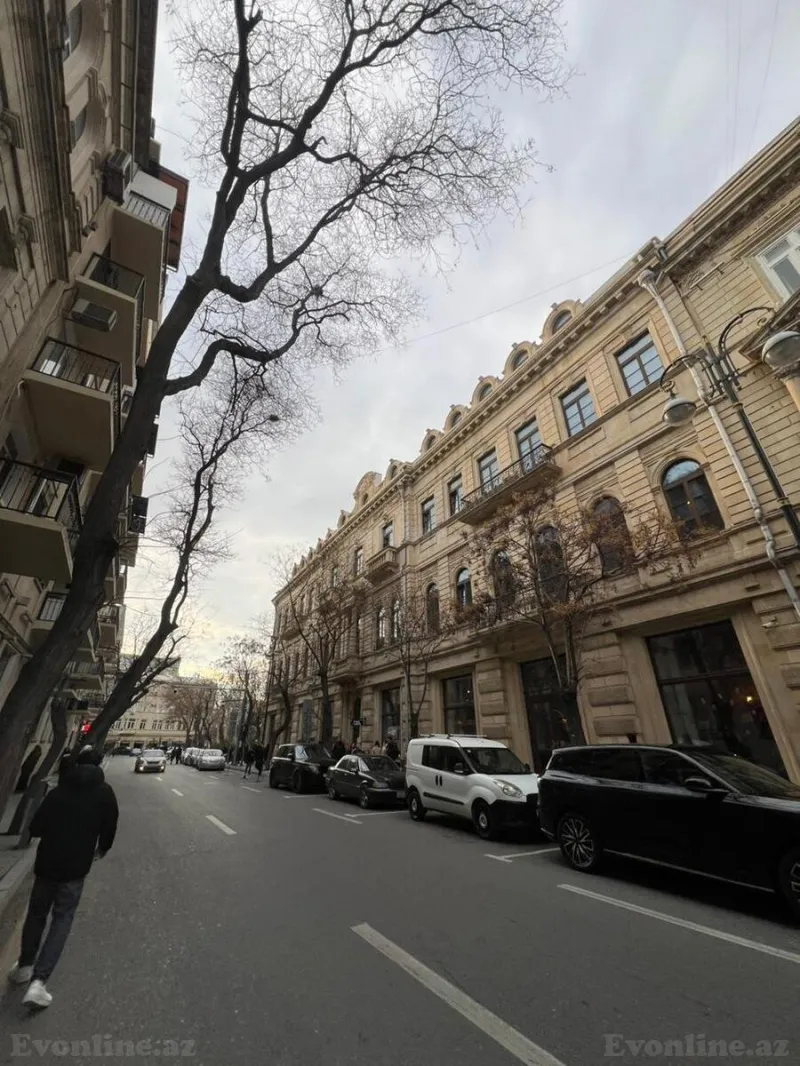 Satılır 1 otaqlı Mənzil Köhnə tikili 33 m² Sahil m.