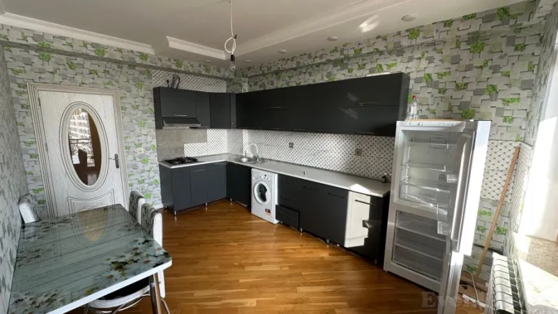 Kirayə verilir 2 otaqlı Mənzil Yeni tikili 100 m² Əhmədli