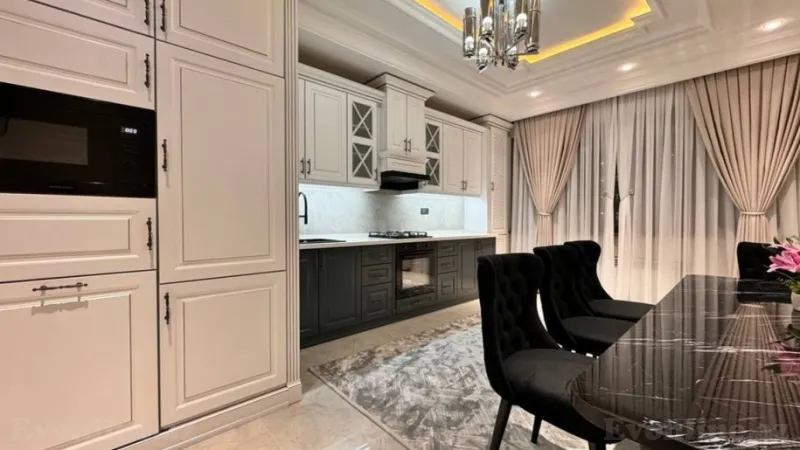 Kirayə verilir 3 otaqlı Mənzil Yeni tikili 140 m² Nizami m. - şəkil 6