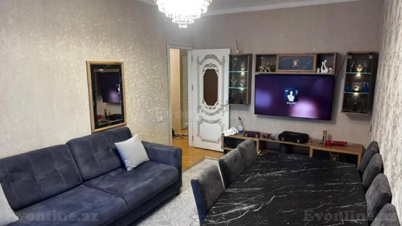 Satılır 4 otaqlı Mənzil Köhnə tikili 110 m² Yeni Yasamal