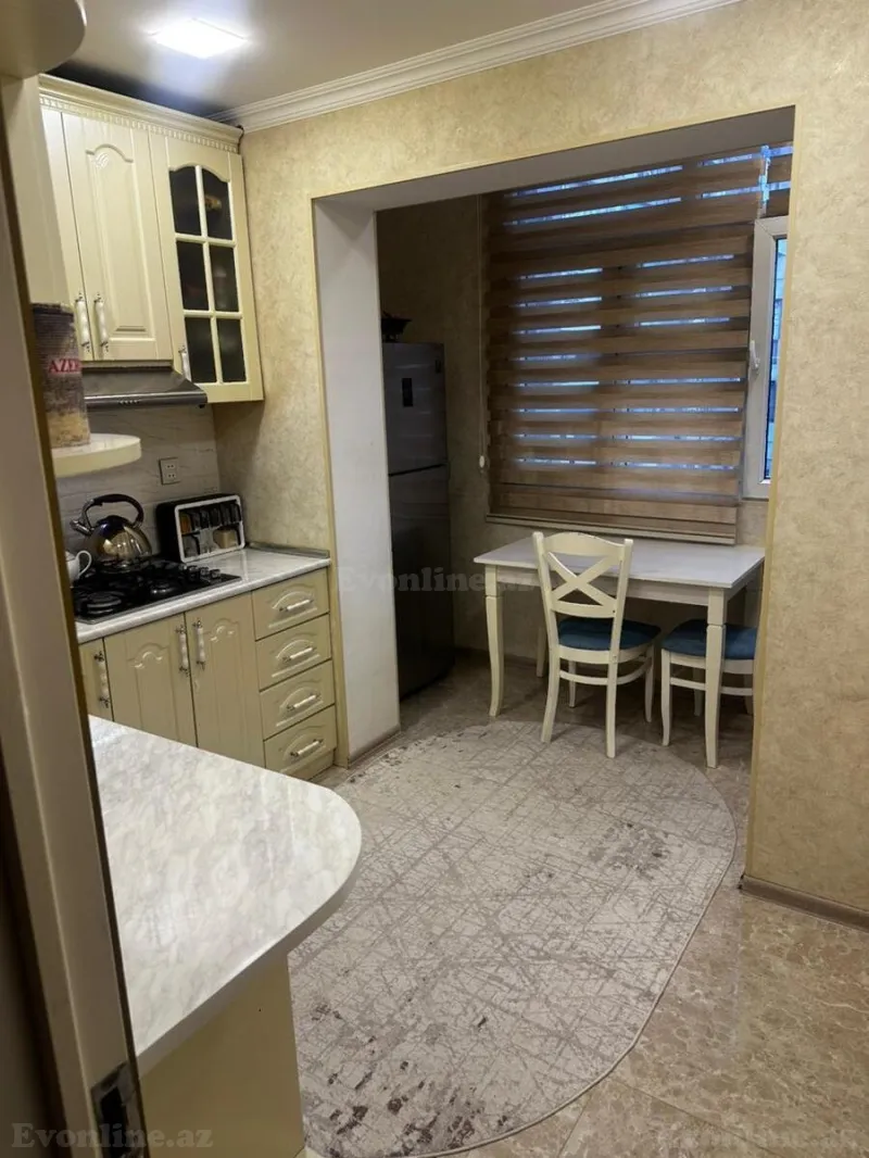 Satılır 4 otaqlı Mənzil Köhnə tikili 110 m² Yeni Yasamal - şəkil 10