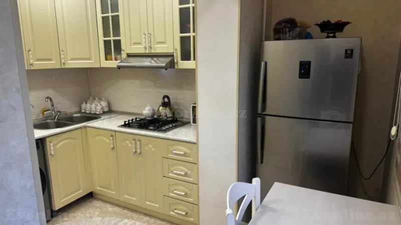 Satılır 4 otaqlı Mənzil Köhnə tikili 110 m² Yeni Yasamal - şəkil 11