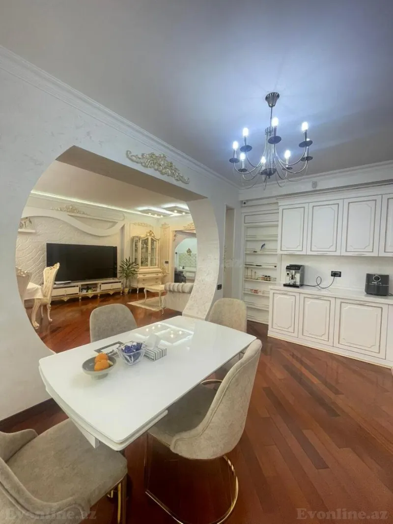 Satılır 4 otaqlı Mənzil Yeni tikili 170 m² Badamdar - şəkil 10