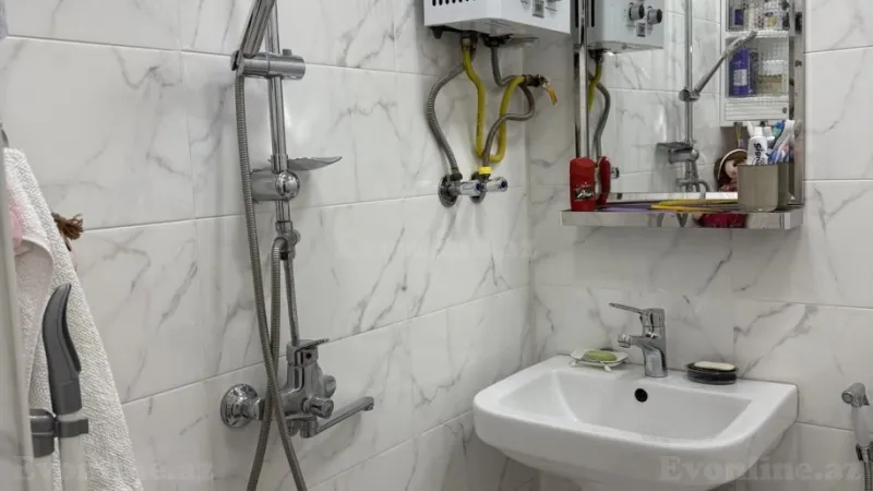 Satılır 2 otaqlı Mənzil Köhnə tikili 55 m² Badamdar - şəkil 8